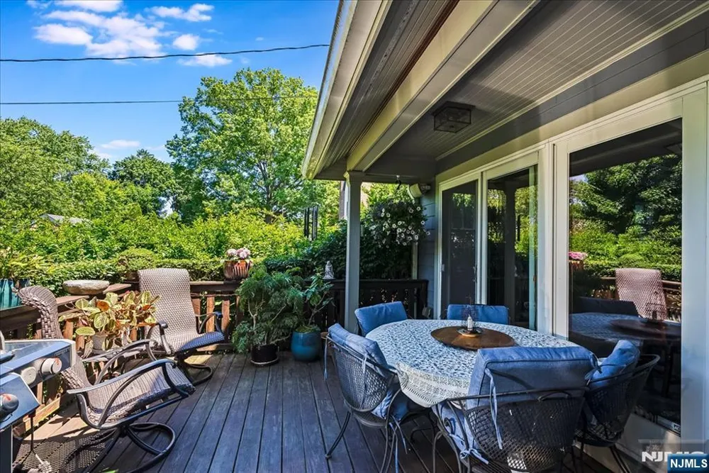 44 Dodd Street Montclair, NJ 07042