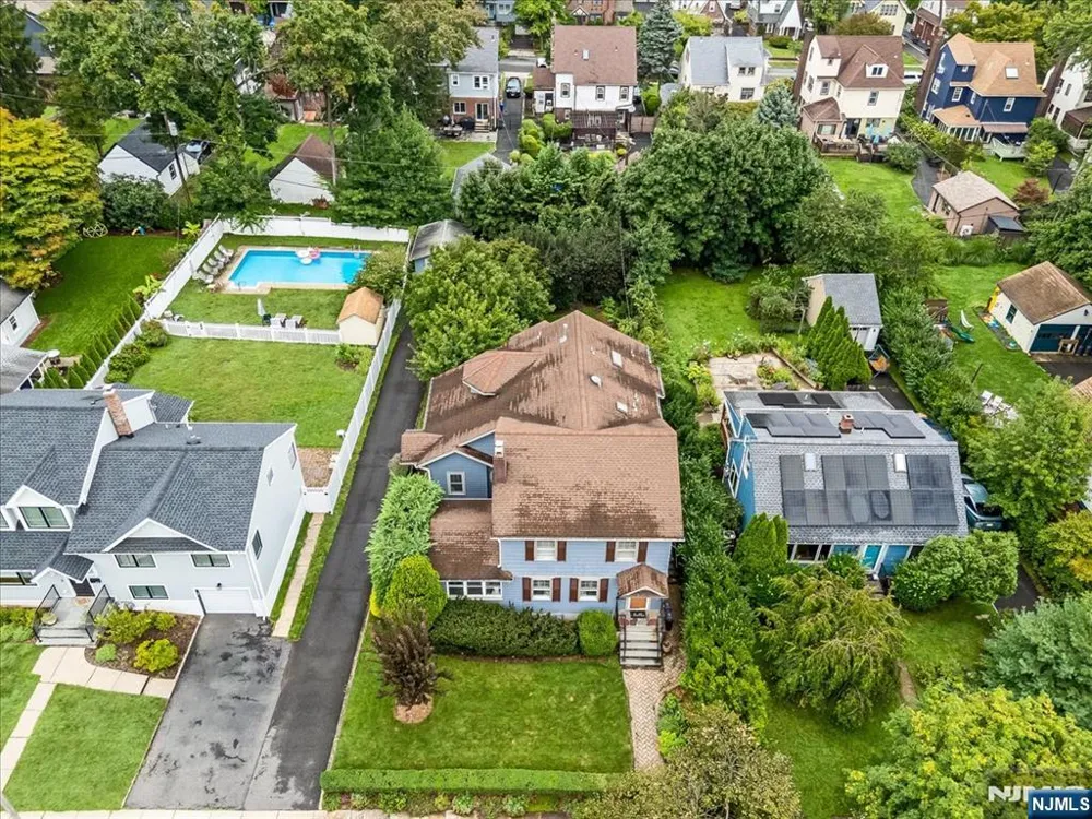 44 Dodd Street Montclair, NJ 07042