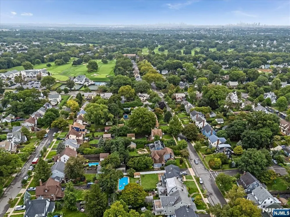 44 Dodd Street Montclair, NJ 07042