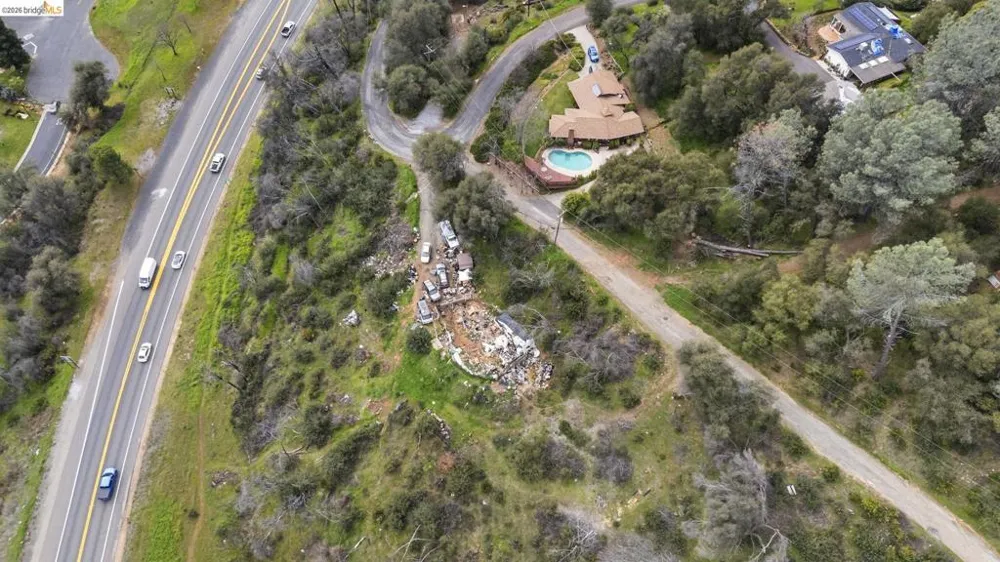 11310 Mckibbin Dr Jamestown, CA 95327