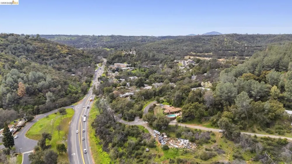 11310 Mckibbin Dr Jamestown, CA 95327