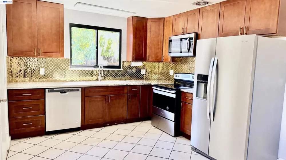 39155 Sutter Dr Fremont, CA 94538