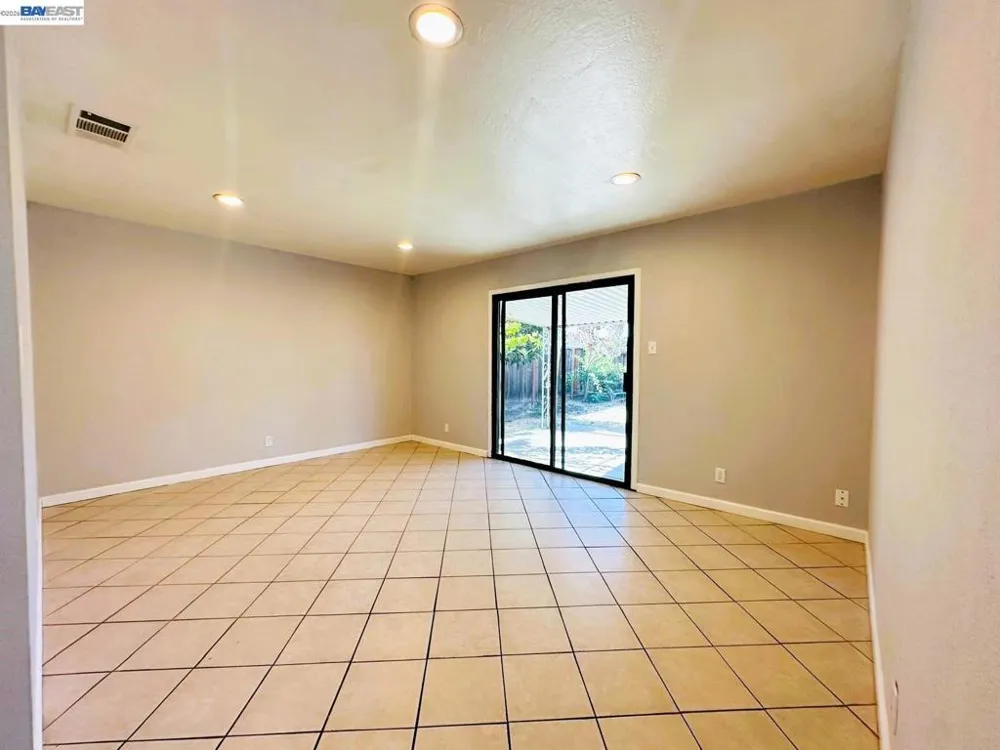 39155 Sutter Dr Fremont, CA 94538