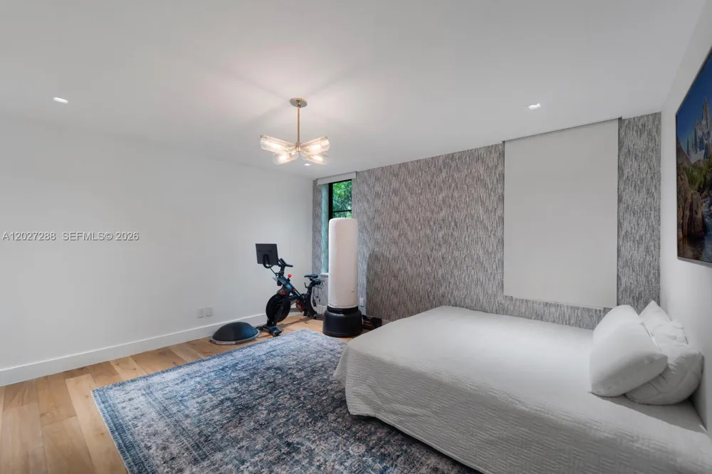 7101 SW 66th St Miami, FL 33143