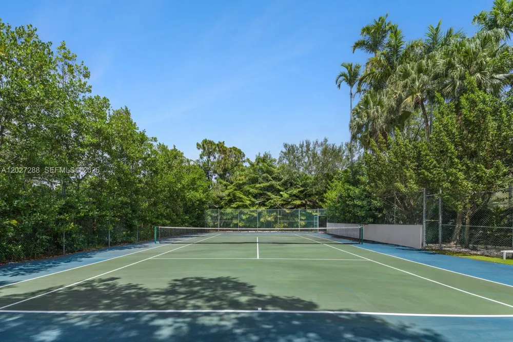 7101 SW 66th St Miami, FL 33143