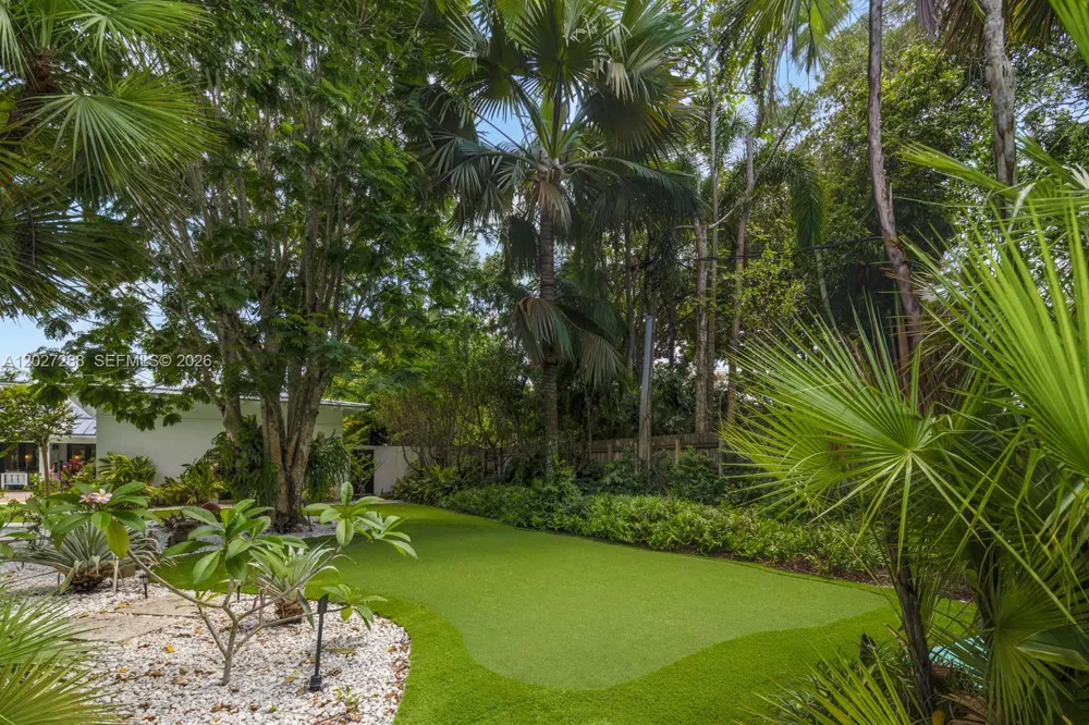 7101 SW 66th St Miami, FL 33143