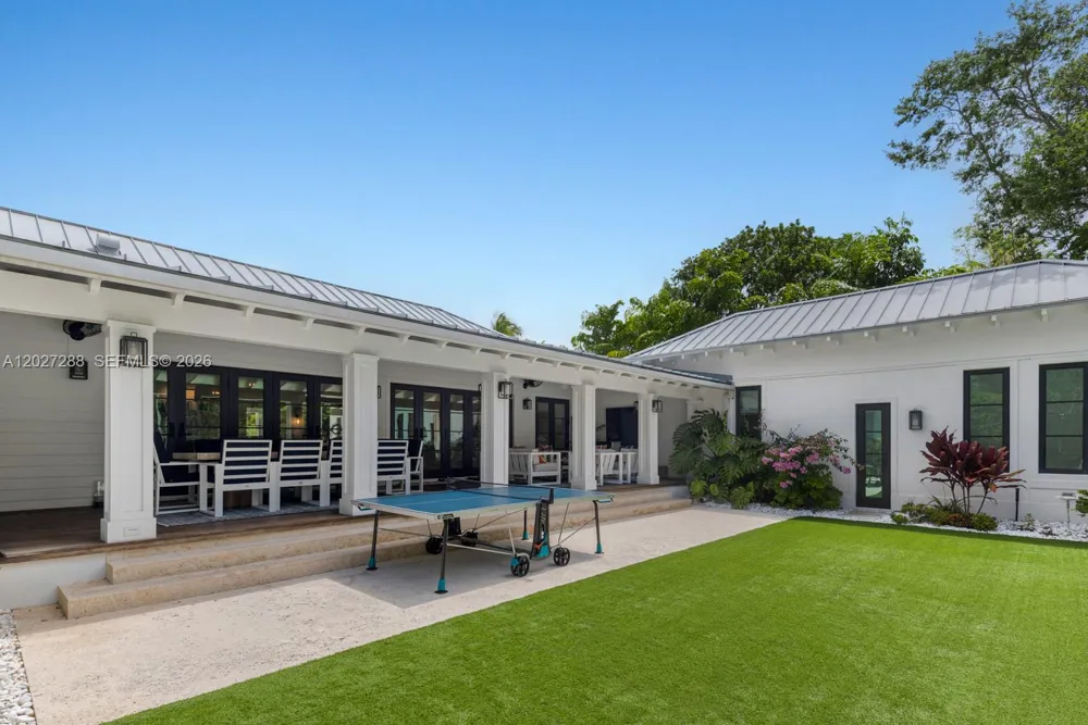 7101 SW 66th St Miami, FL 33143