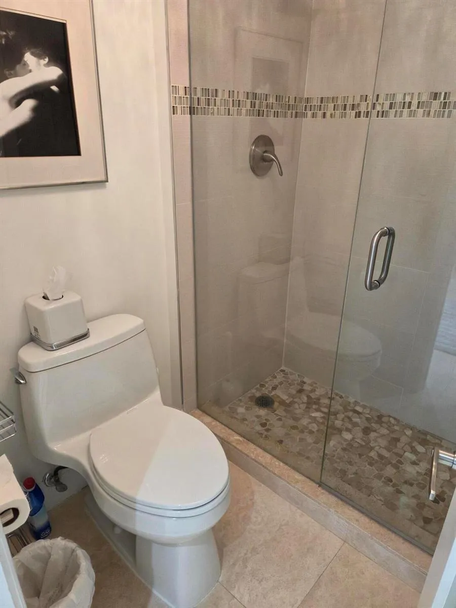 1000 S OCEAN BOULEVARD #8A Pompano Beach, FL 33062