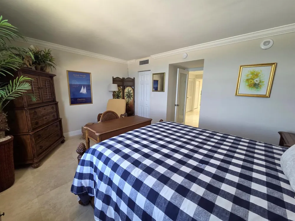 1000 S OCEAN BOULEVARD #8A Pompano Beach, FL 33062