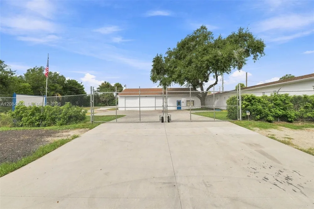 645 Old Dixie Hwy Sebastian, FL 32958