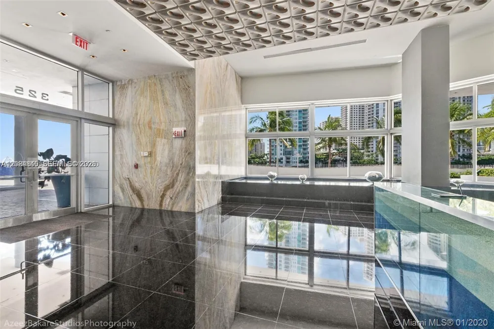 335 S Biscayne Blvd #2506 Miami, FL 33131