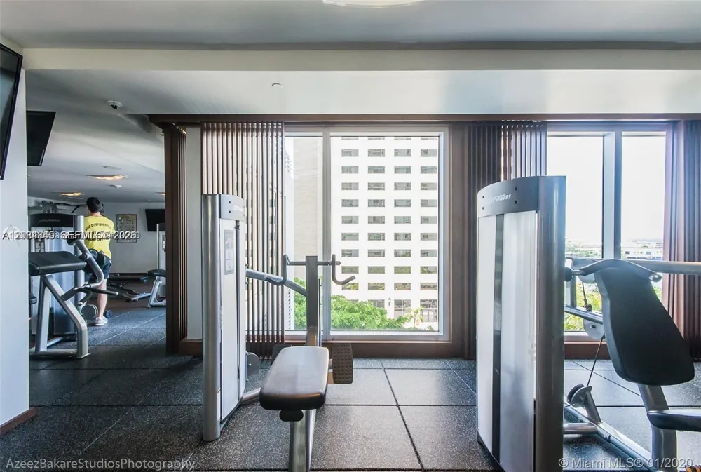 335 S Biscayne Blvd #2506 Miami, FL 33131
