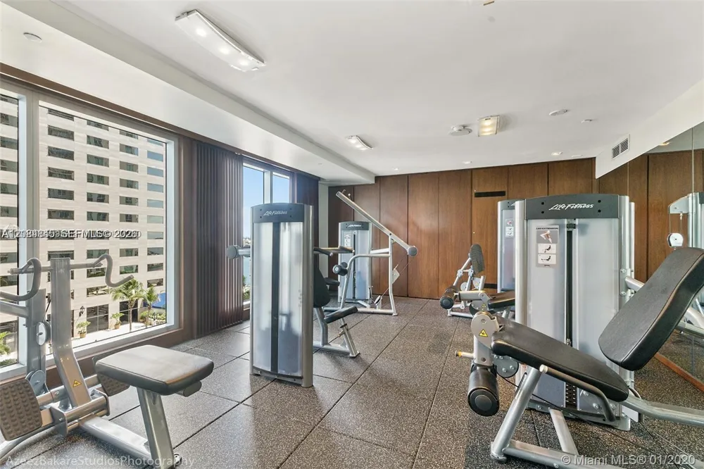 335 S Biscayne Blvd #2506 Miami, FL 33131