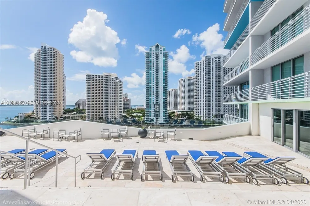 335 S Biscayne Blvd #2506 Miami, FL 33131
