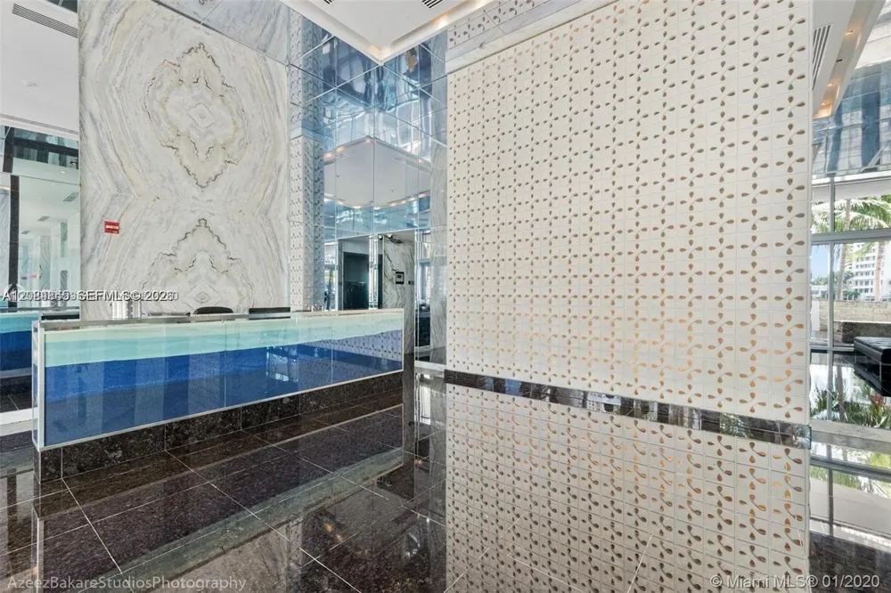 335 S Biscayne Blvd #2506 Miami, FL 33131