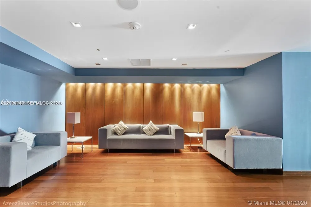 335 S Biscayne Blvd #2506 Miami, FL 33131