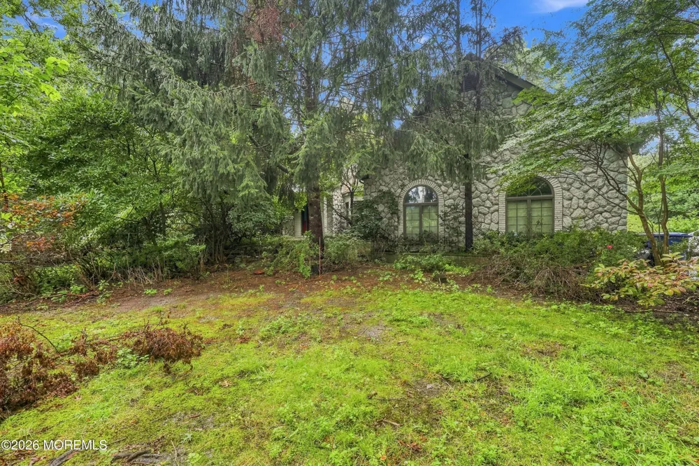 1180 Cynthia Lane Toms River, NJ 08755