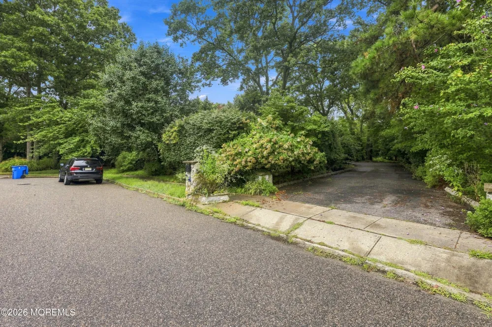 1180 Cynthia Lane Toms River, NJ 08755