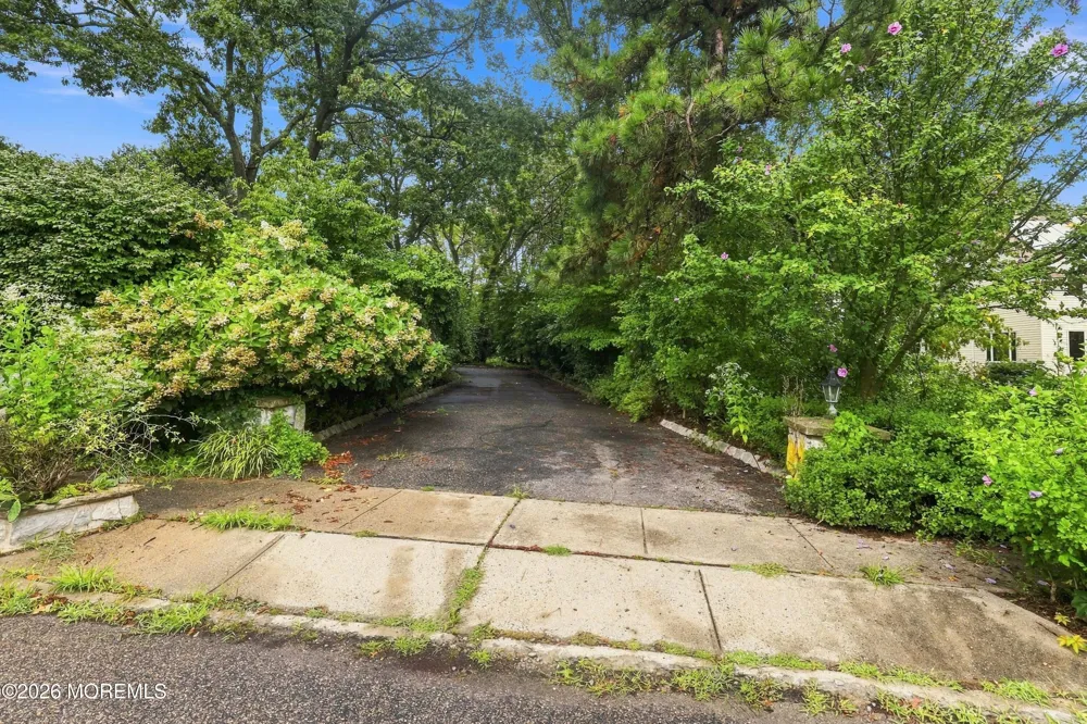 1180 Cynthia Lane Toms River, NJ 08755