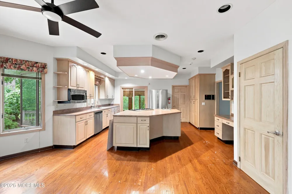 1180 Cynthia Lane Toms River, NJ 08755