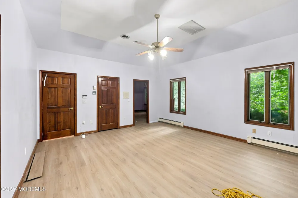 1180 Cynthia Lane Toms River, NJ 08755