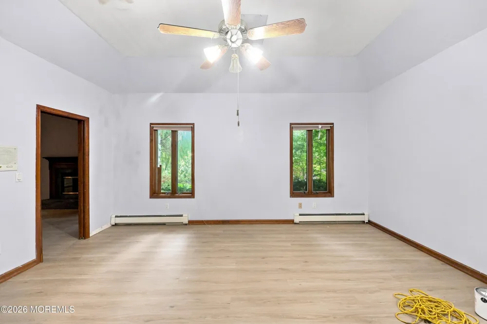 1180 Cynthia Lane Toms River, NJ 08755