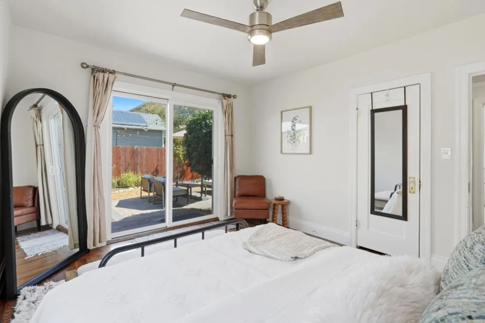 3248 Bona Street Oakland, CA 94601