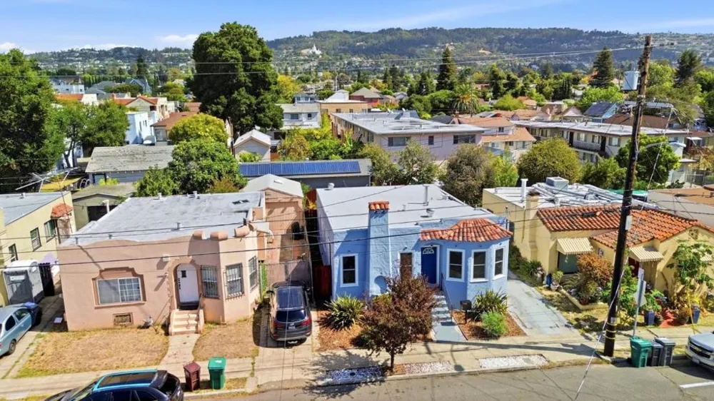 3248 Bona Street Oakland, CA 94601