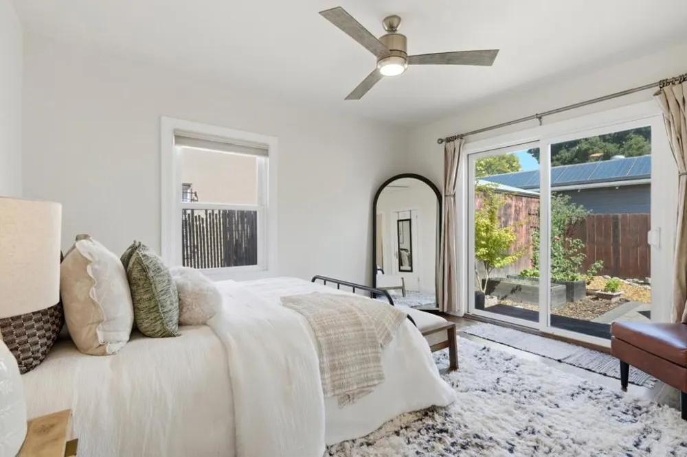 3248 Bona Street Oakland, CA 94601