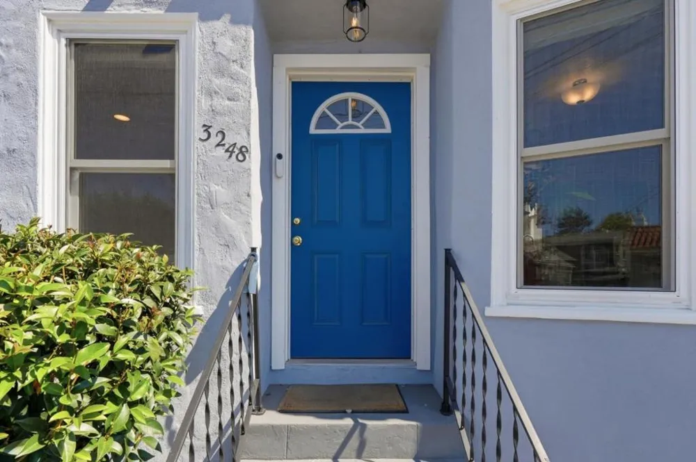 3248 Bona Street Oakland, CA 94601