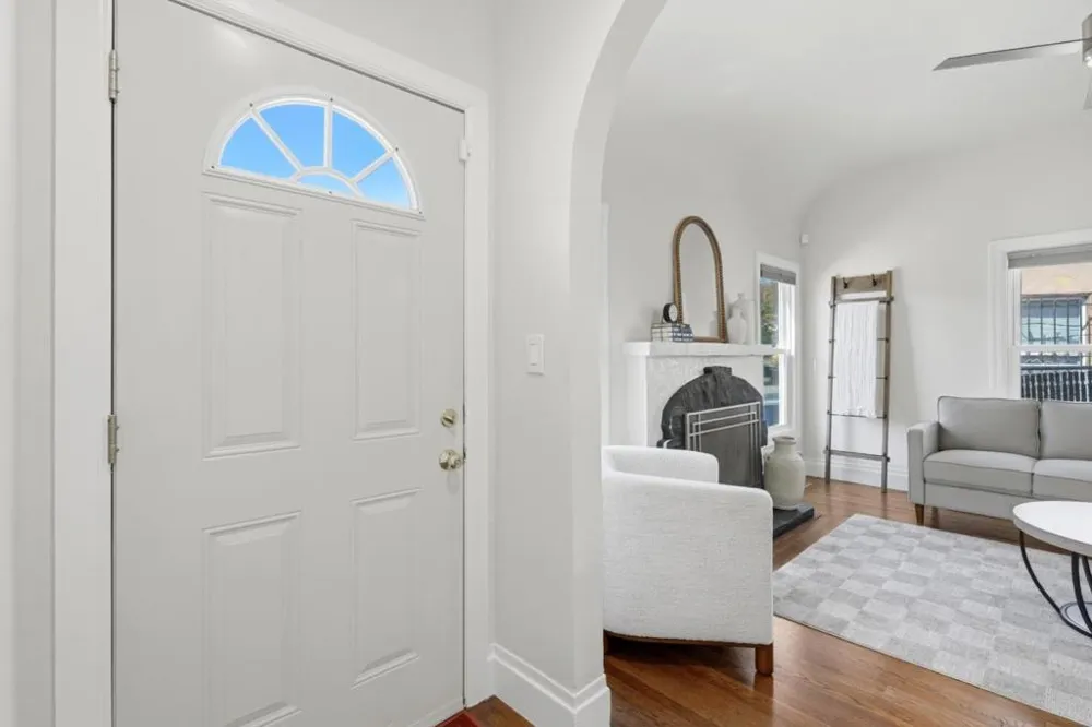 3248 Bona Street Oakland, CA 94601