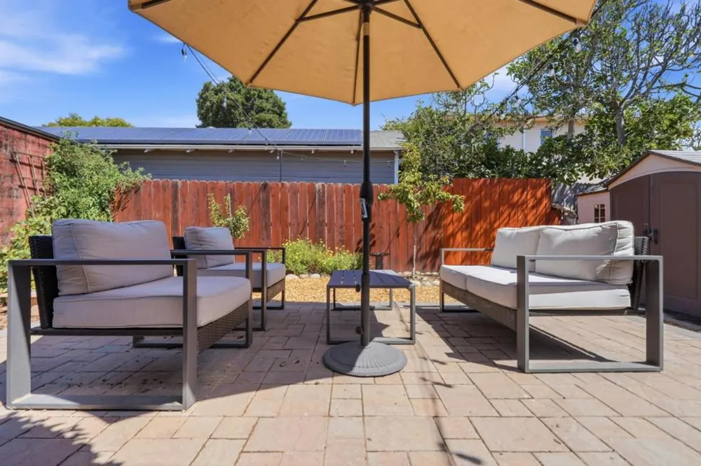 3248 Bona Street Oakland, CA 94601