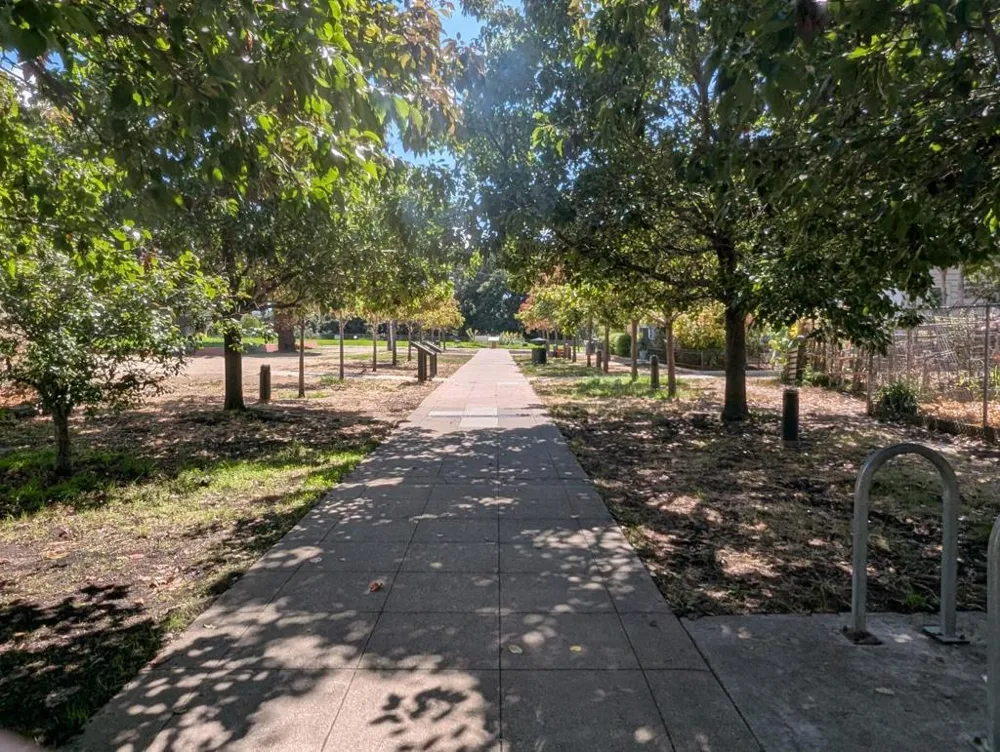 3248 Bona Street Oakland, CA 94601