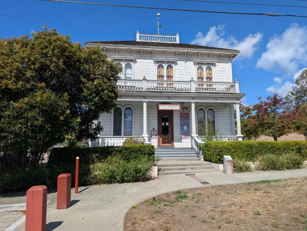 3248 Bona Street Oakland, CA 94601