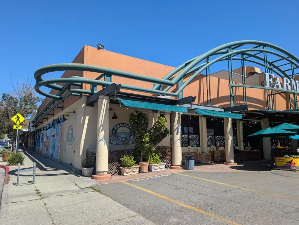 3248 Bona Street Oakland, CA 94601