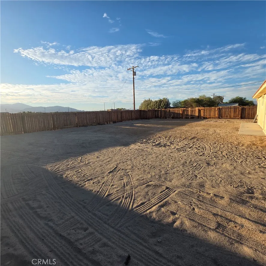 2319 Shore Isle Avenue Thermal, CA 92274