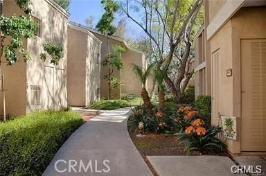 94 Lakepines Irvine, CA 92620