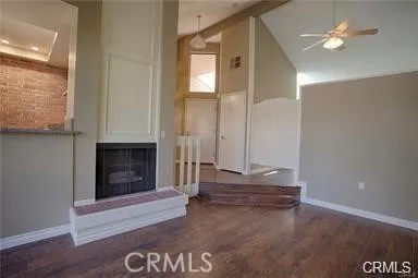 94 Lakepines Irvine, CA 92620