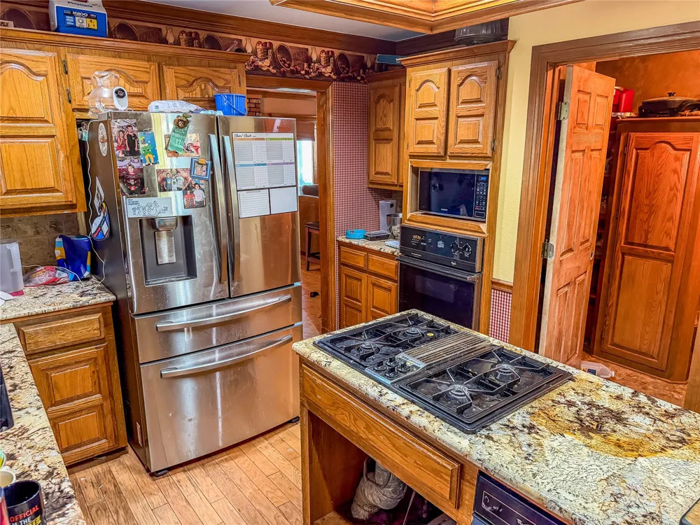 6180 E 560 Locust Grove, OK 74352