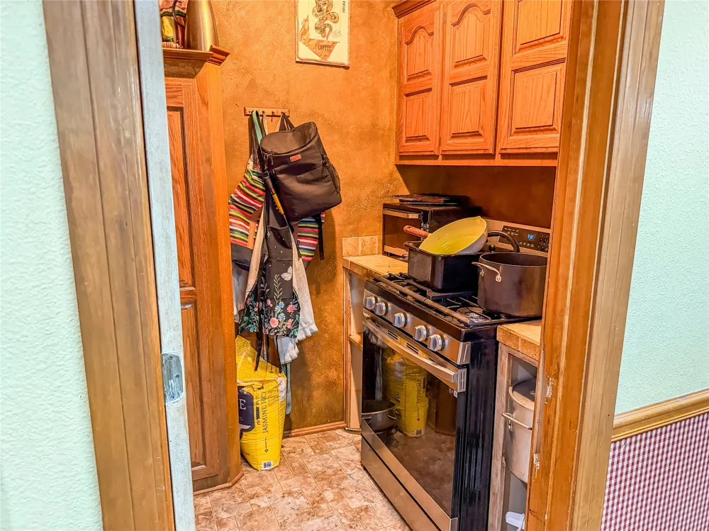 6180 E 560 Locust Grove, OK 74352