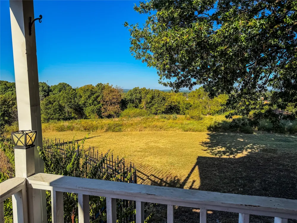 6180 E 560 Locust Grove, OK 74352