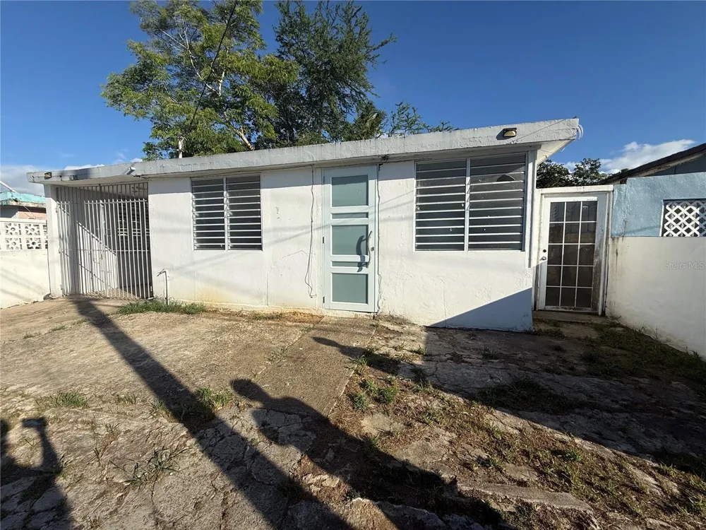 LL-18 JARDINES DE PALMAREJO Canovanas, PR 00729