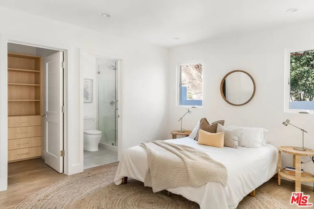 4405 Estrondo Drive Encino, CA 91436