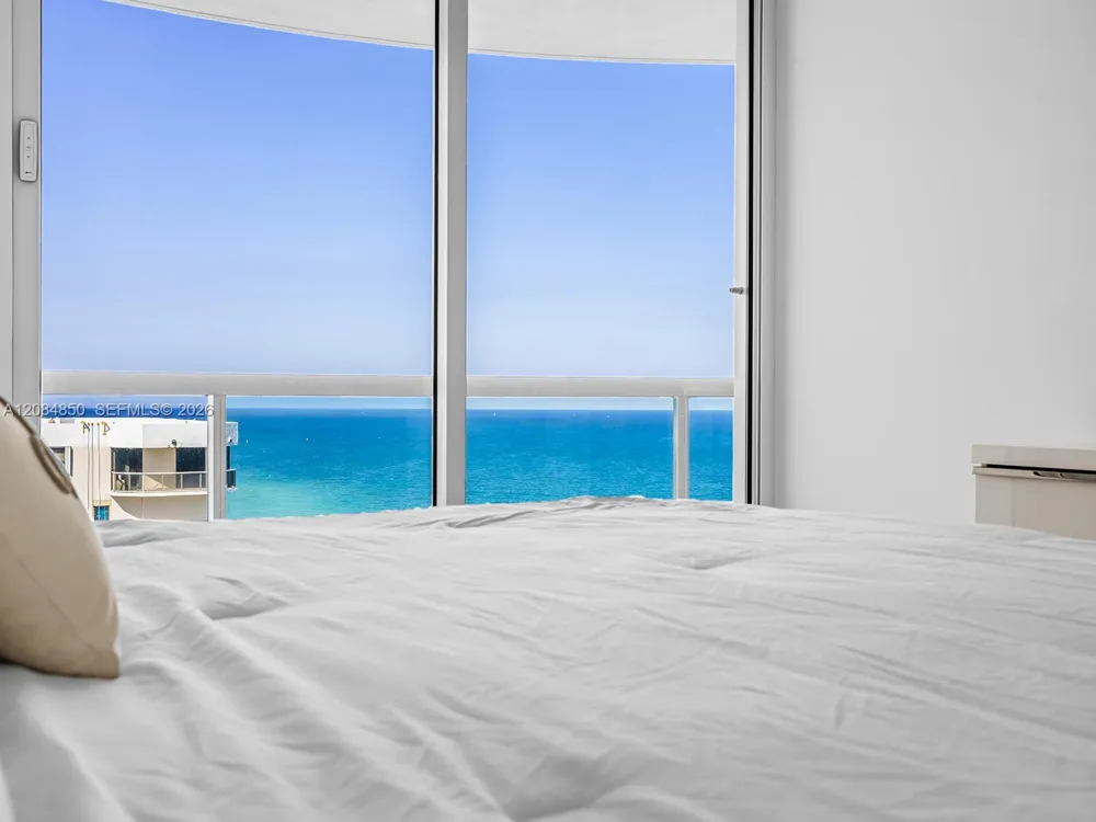 6365 Collins Ave #1911 Miami Beach, FL 33141