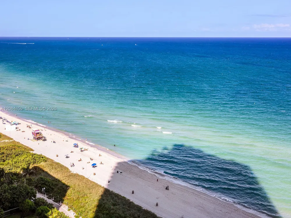 6365 Collins Ave #1911 Miami Beach, FL 33141