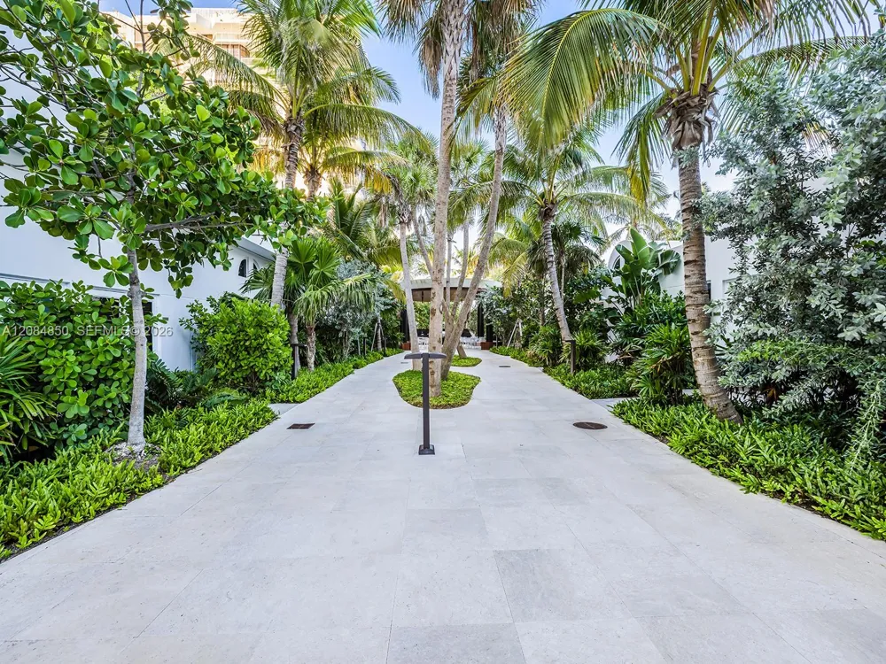 6365 Collins Ave #1911 Miami Beach, FL 33141