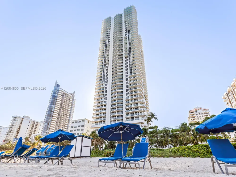 6365 Collins Ave #1911 Miami Beach, FL 33141