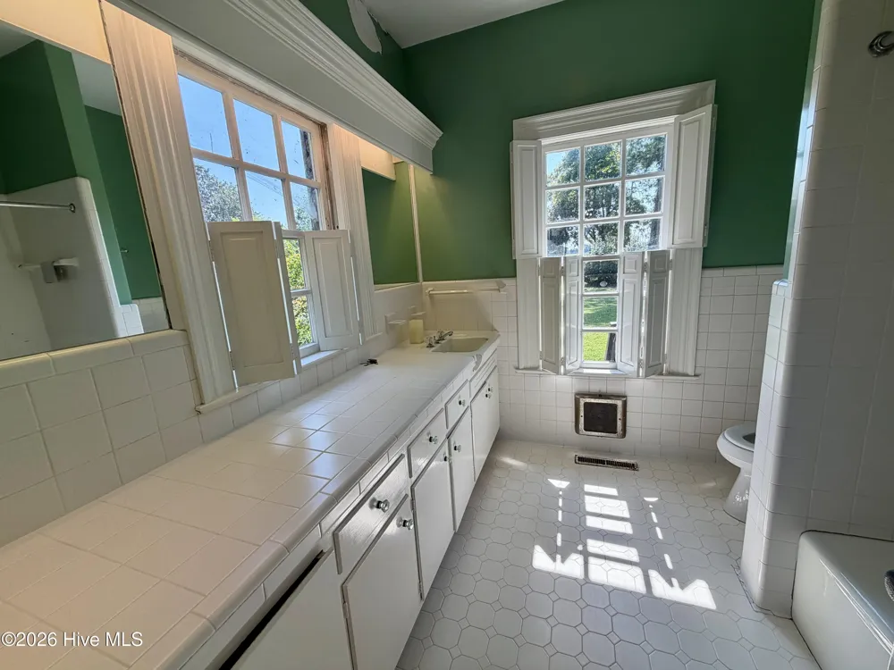 27668 Carolina 125 Scotland Neck, NC 27874