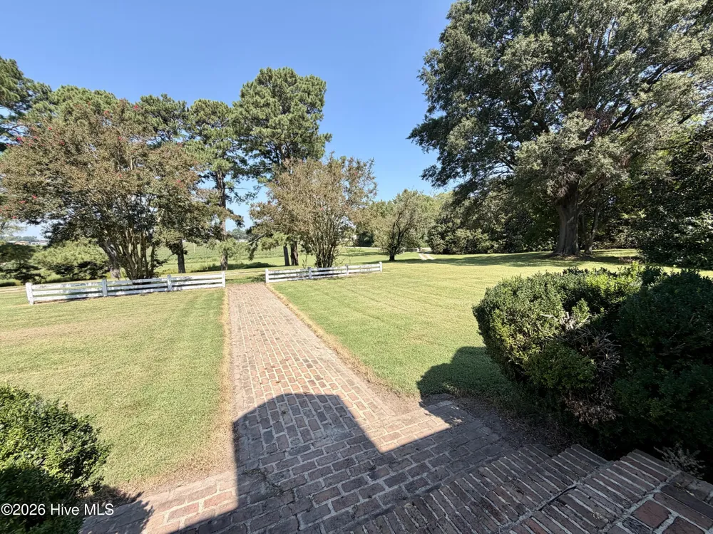 27668 Carolina 125 Scotland Neck, NC 27874