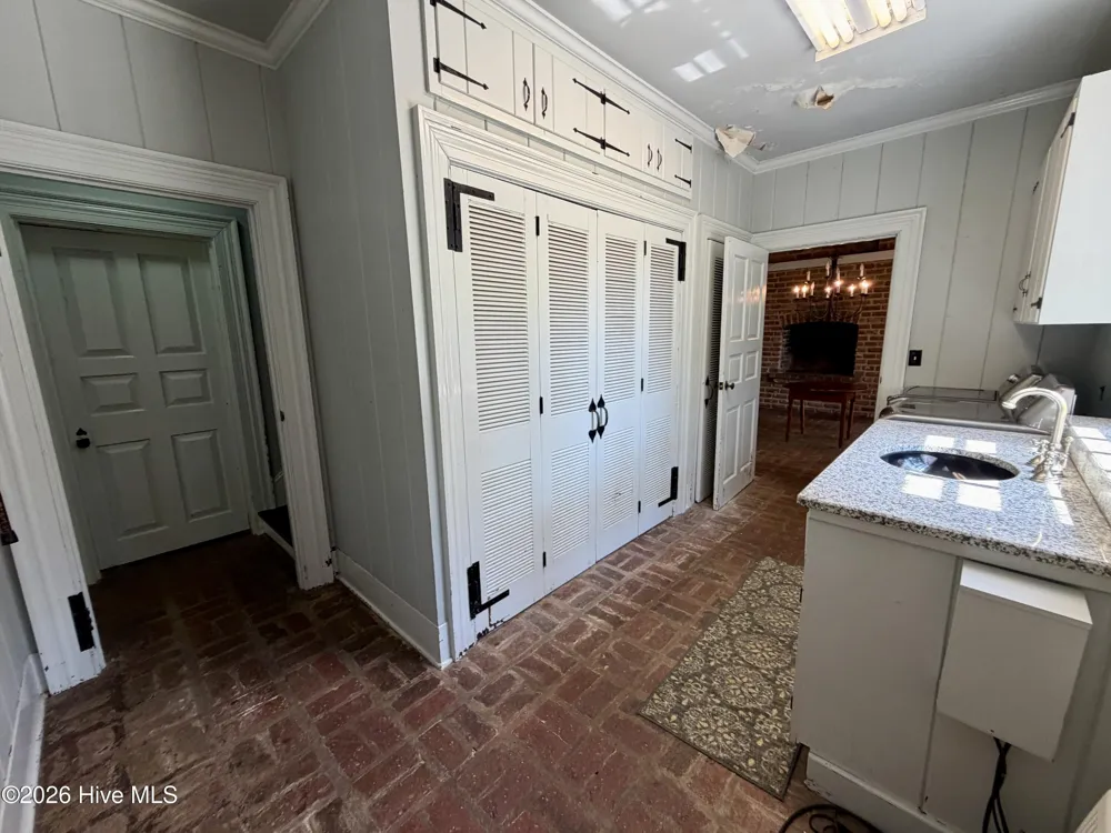 27668 Carolina 125 Scotland Neck, NC 27874